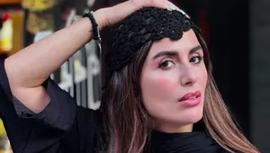 رها خدایاری با تیپ مشکی در اکران فیلم کوتاه چهل (+عکس)