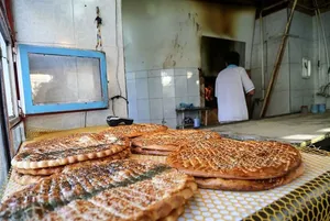 اخطار به نانوایی‌ها؛ نرخنامه حتماً در معرض دید مردم باشد