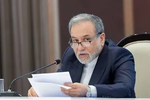 عراقچی: تهدید عملیات اقتصادی علیه ایران، برای انحراف افکار عمومی آمریکا از بحران مالی است