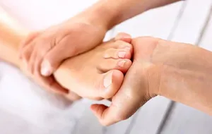 هشدار درباره خطر ماساژ پا برای بیماران مبتلا به لخته خون