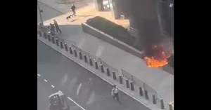 ویدئویی از حادثه امنیتی مقابل ساختمان FBI و اداره مهاجرت آمریکا