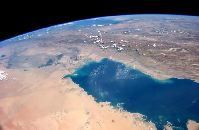 خلیجفارس که از ایستگاه فضایی بینالمللی تصویربرداری شده است. خلیجفارس که از ایستگاه فضایی بینالمللی تصویربرداری شده است.
