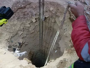 سقوط مرگبار ۲ مرد در چاه ۲۰ متری