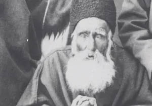 عکس یادگاری «مرادخان» و پسرانش «امیر و درویش»؛ 135 سال قبل