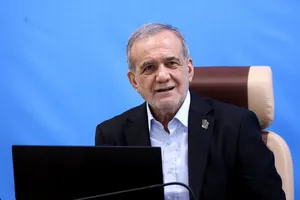 دعای زائران حرم امیرالمومنین برای پزشکیان؛ دست علی به همراهت