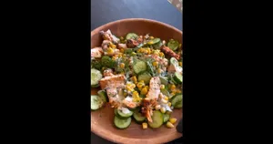 طرز تهیه سالاد تابستانی پروتئینی برای یک وعده سالم و کامل