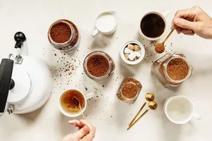 آیا مصرف قهوه و نوشیدنی‌های کافئین‌دار در دوران بارداری مجاز است؟