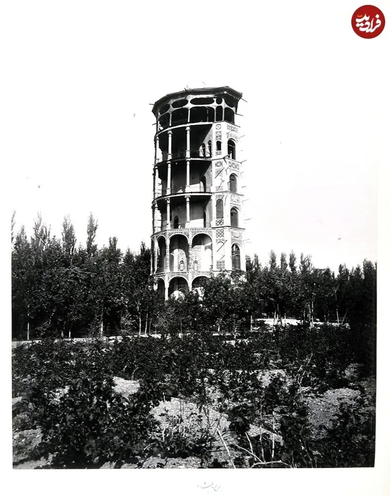 برج باغشاه که تقریبا در محدوده میدان حر فعلی واقع شده بود، قدیمی ترین برج تهران به حساب می‌آمد.