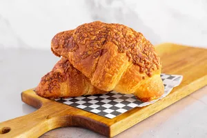 طرز تهیه نان کروسان پنیری؛ صبحانه سالم‌ برای بچه‌ های مدرسه‌ ای