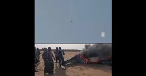 تصاویر تازه از سرنگون شدن پهپاد متجاوز عربستان توسط پدافند ارتش یمن