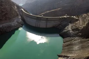 نیمه خالی لیوان آب ایران؛ با وجود افزایش بارش‌ها، ۵۵ درصد مخازن سدها خالی ماند