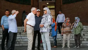 اصلاح دستورالعمل کارت ریالی گردشگران توسط بانک مرکزی