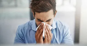 نگهداشتن عطسه چه خطراتی در پی دارد؟