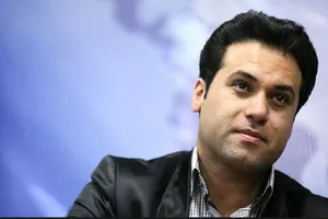 وحید تاج روی پل بمباران شده کرج خواند