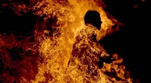 آدم‌سوزی هولناک مرد جوان در فروشگاه (+عکس)