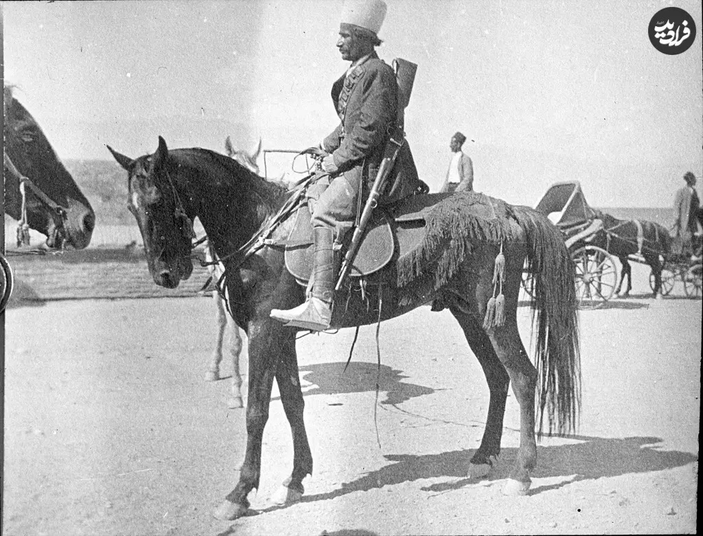 «مرد بختیاری با اسب و تفنگ» در دوران قاجار