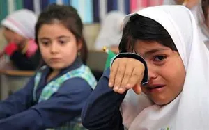 درد جدایی و گریه جلوی در مدرسه/ واکنش کلاس‌اولی‌ها طبیعی است؟