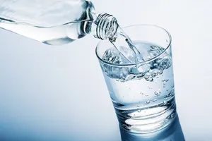 چگونه با نوشیدن آب، سوخت‌وساز بدن را افزایش دهیم؟