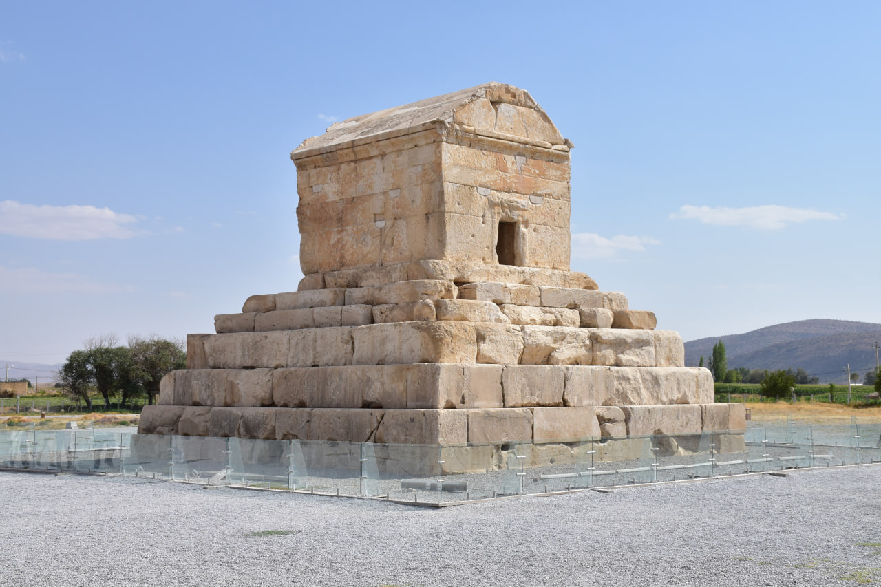 هفتم آبان و روز کوروش ؛ چه اتفاقی در این روز رخ داده است / یک یافته جدید از کوروش را اینجا بخوانید هفتم آبان و روز کوروش ؛ چه اتفاقی در این روز رخ داده است / یک یافته جدید از کوروش را اینجا بخوانید