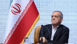 پزشکیان: دشمنان با استفاده از هوش مصنوعی و تجهیزات پیشرفته، نقطه‌زنی می‌کنند