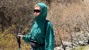 کوهنوردی شش ساعته خانم بازیگر در دل ارتفاعات پلنگچال (+عکس)