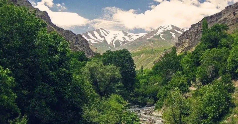 روستای آهار؛ باغهای میوه و کوچهباغهای دلانگیز روستای آهار؛ باغهای میوه و کوچهباغهای دلانگیز