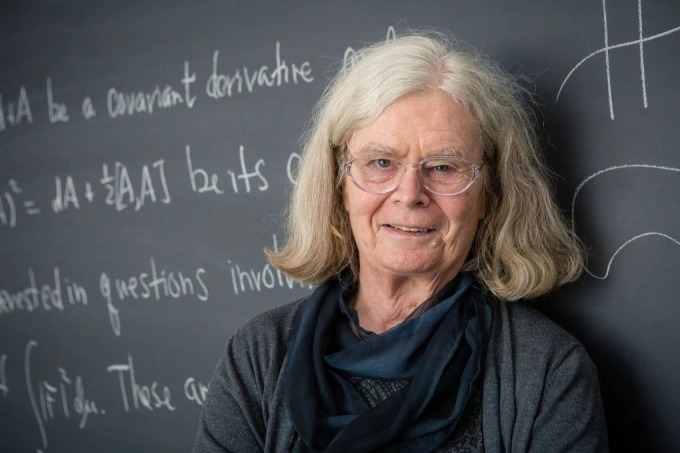 کارن اولنبک (Karen Uhlenbeck) کارن اولنبک (Karen Uhlenbeck)